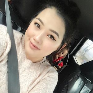 Meet your Posher, Liana